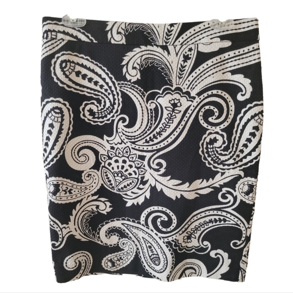INC International Concepts Black and White Pencil Skirt Size 8 - Picture 1 of 4
